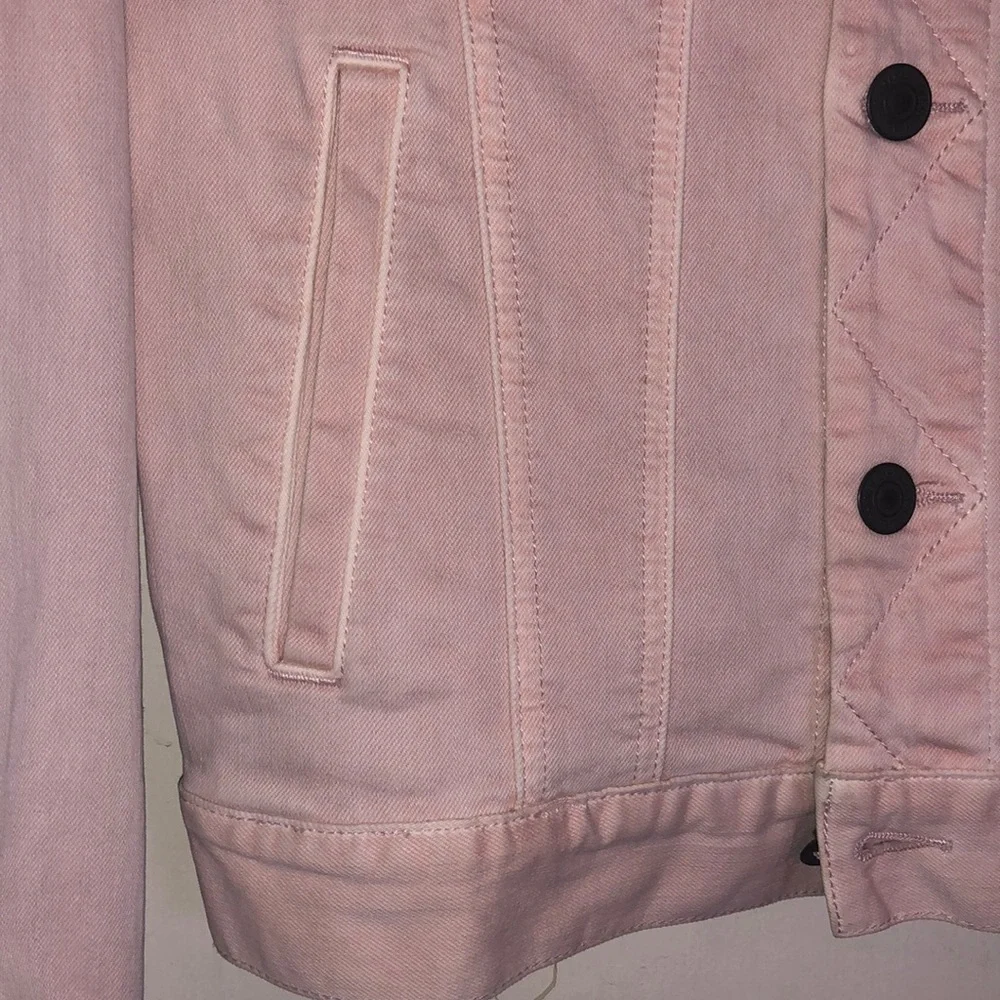 AE Vintage Washed Pink Flex-Denim Jacket - Picture 4 of 9